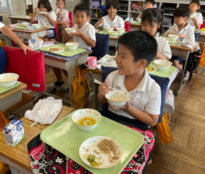 4組　給食