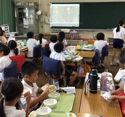 ５組給食